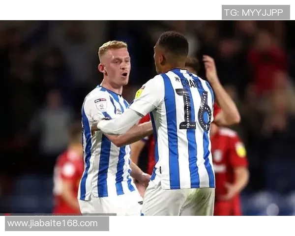 哈德斯与雷丁对决前瞻分析及双方近期状态评估